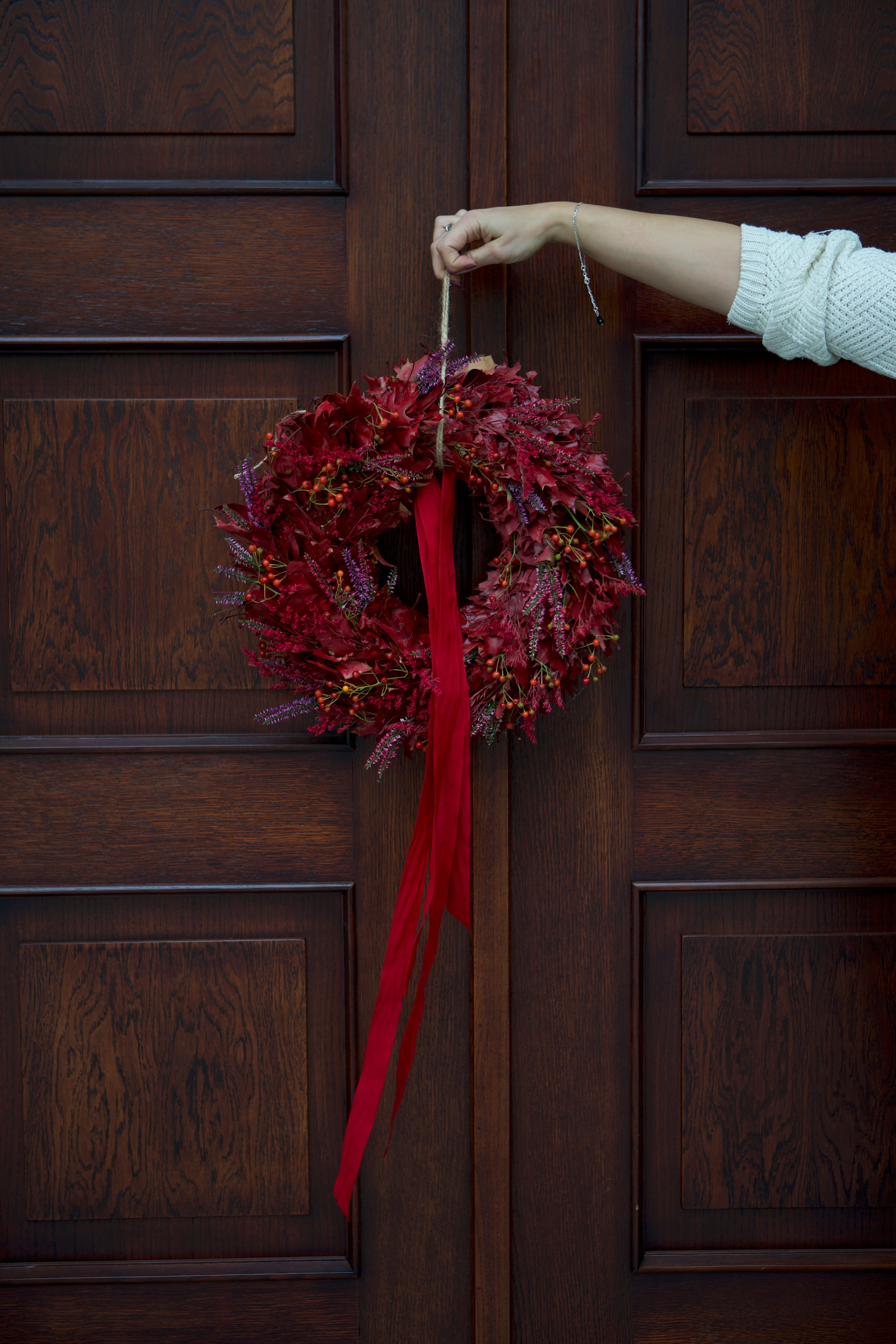 Wreath on the door- sunset