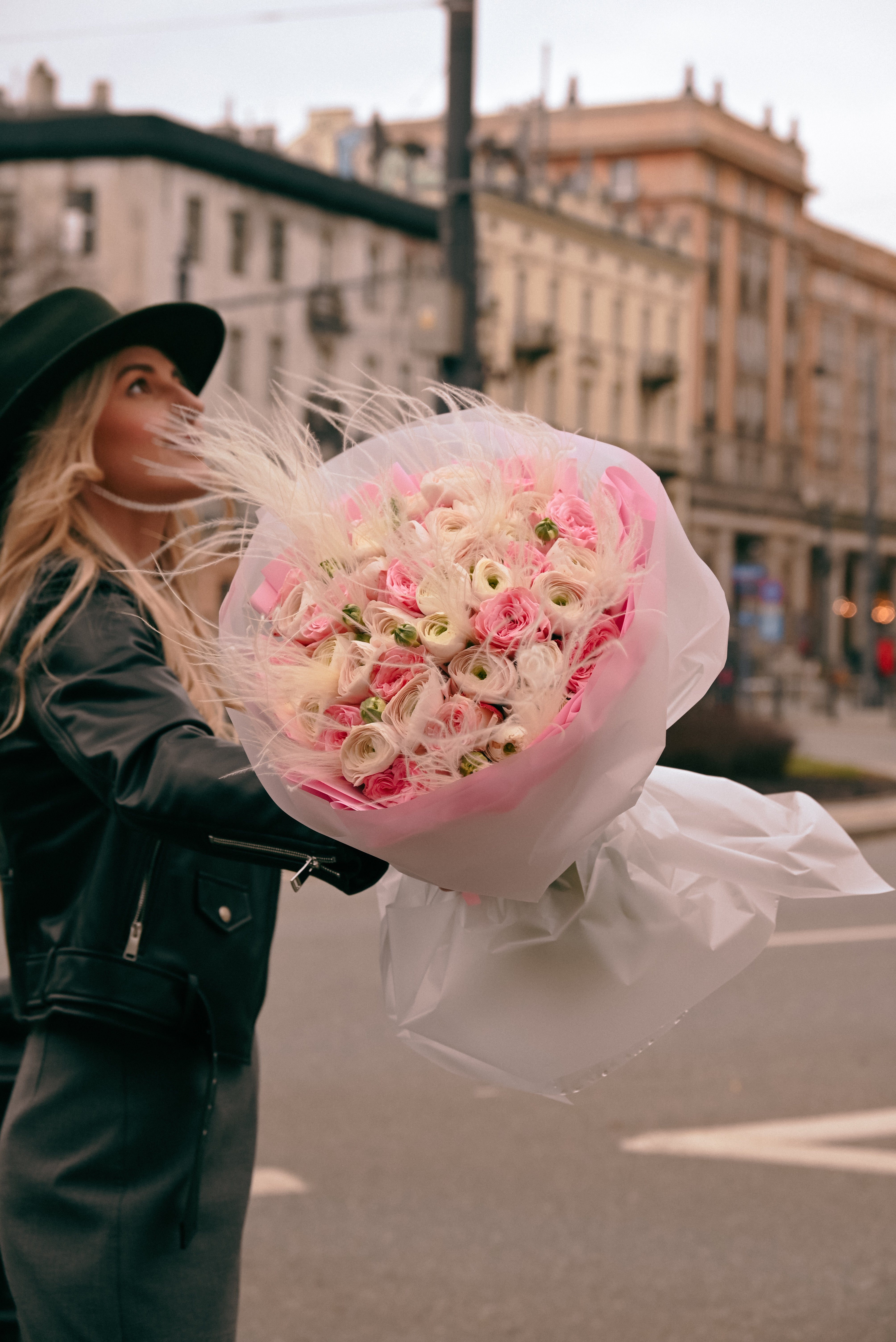 Bukiet z Jaskrów i Róży Pink Ohara
