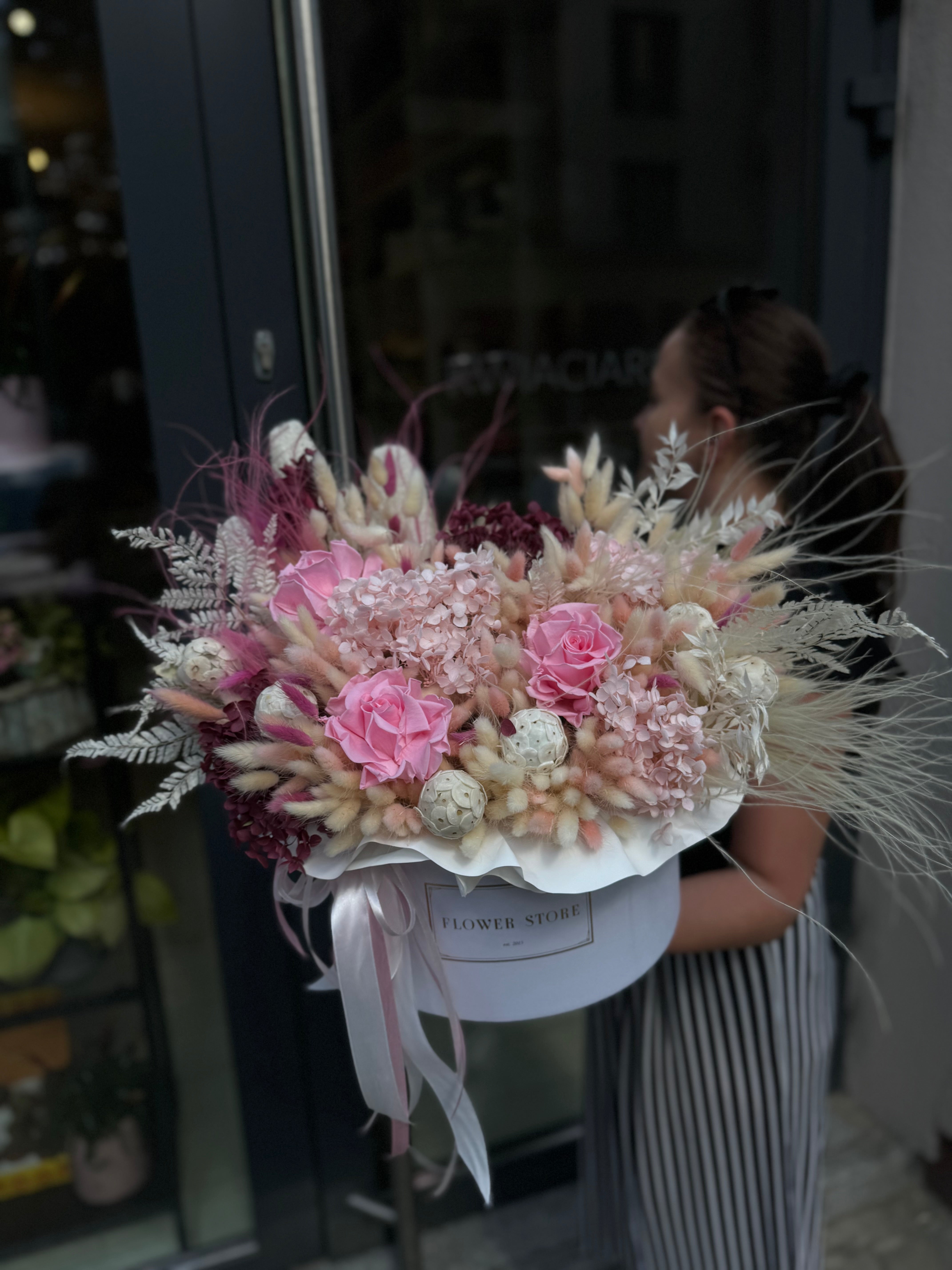 Dried flowerbox summer