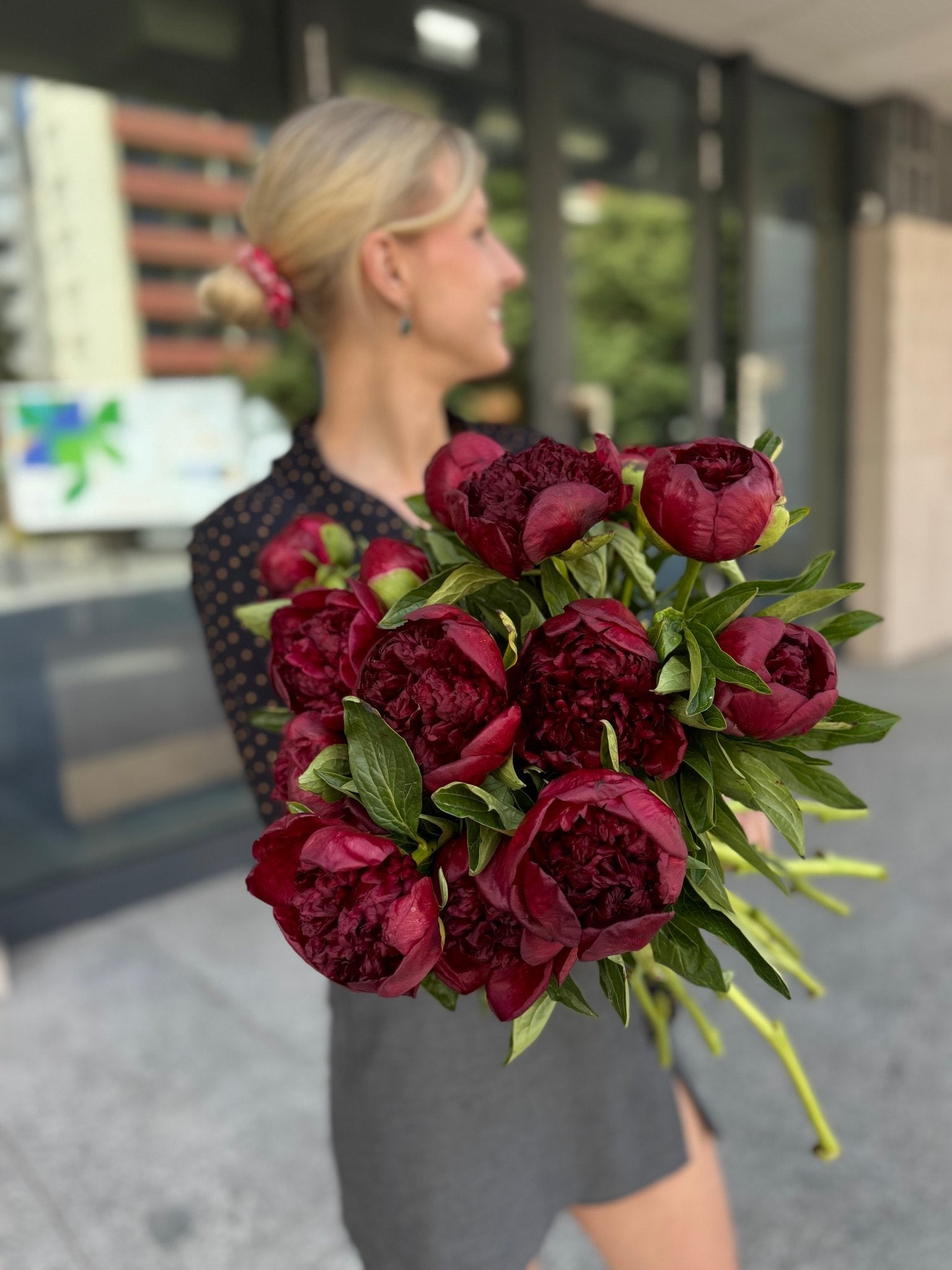 Bukiet piwonii Eteryczna Rosa - kwiaty Flower Store Warszawa