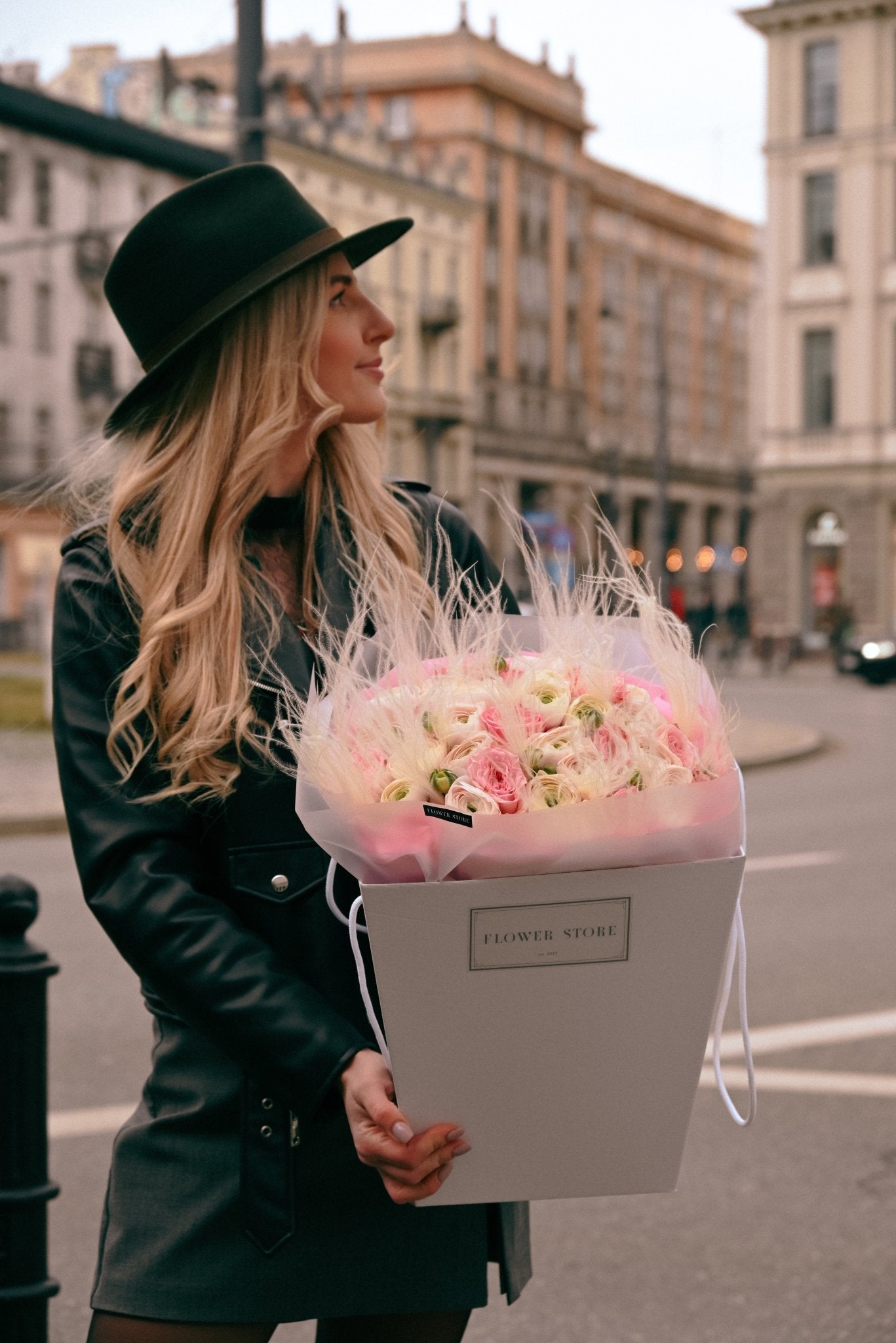 Bukiet z Jaskrów i Róży Pink Ohara - kwiaty Flower Store Warszawa