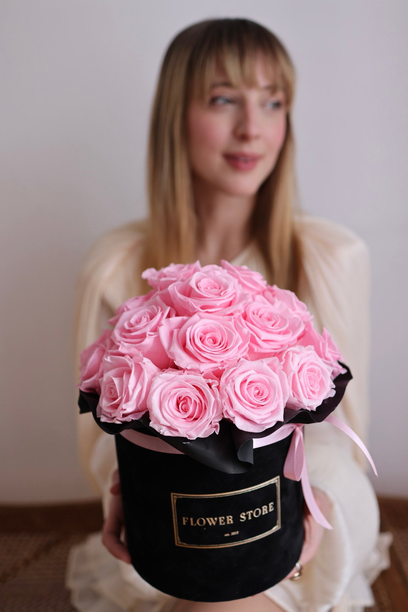 Flowerbox Wieczne Różowe Róże „Velvet Blush” - kwiaty Flower Store Warszawa