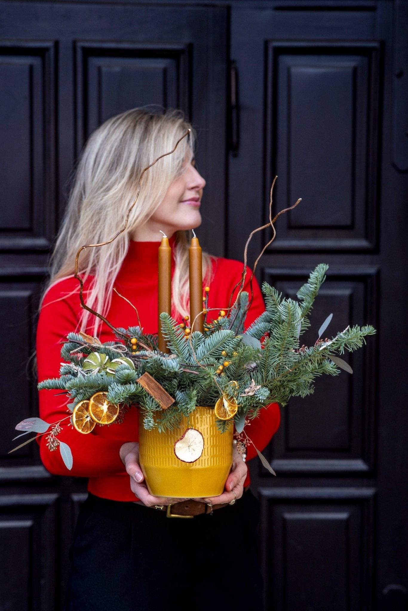 Stroik Świąteczny - Ciepło Pomarańczowej Gwiazdki - kwiaty Flower Store Warszawa