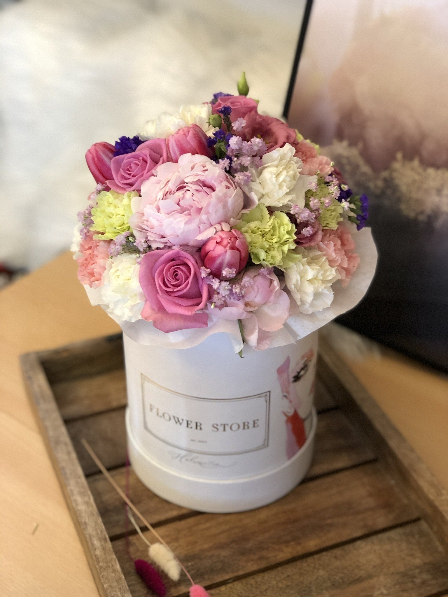 Spring composition in a medium white box - live flowers flowerbox