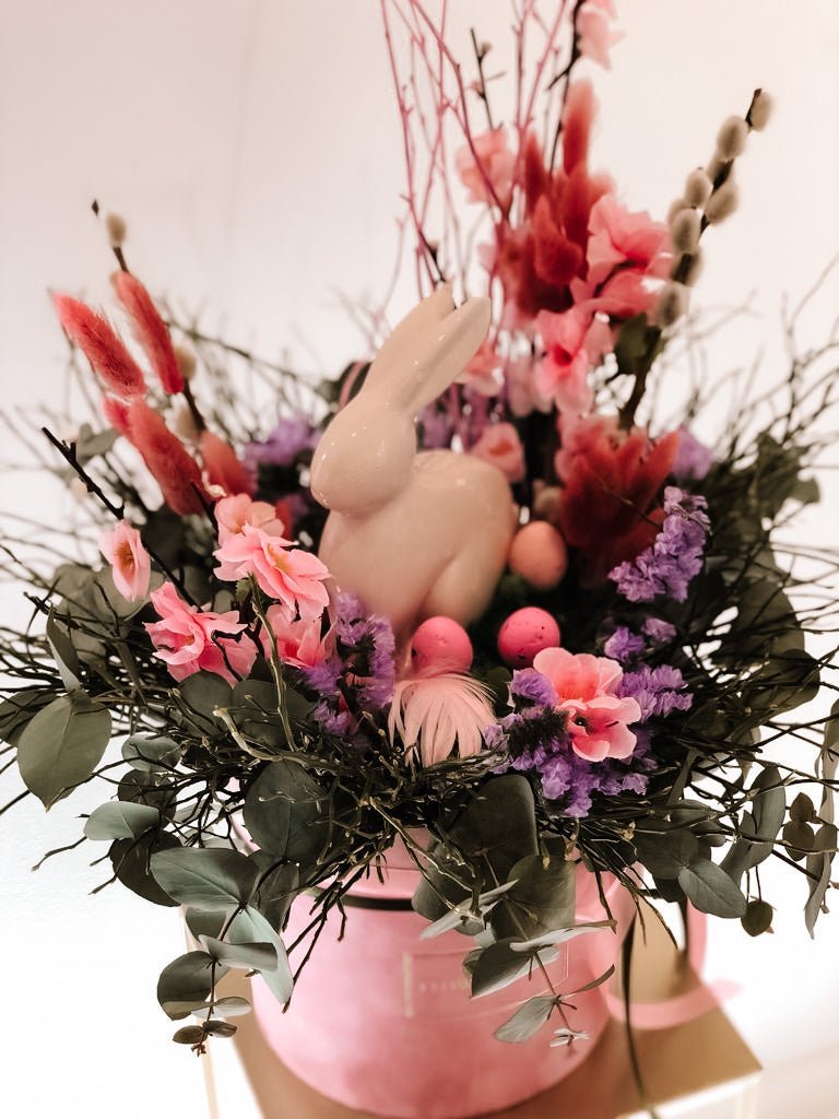 Dekoracja WIELKANOCNA - zajączek w boxie - kwiaty Flower Store Warszawa