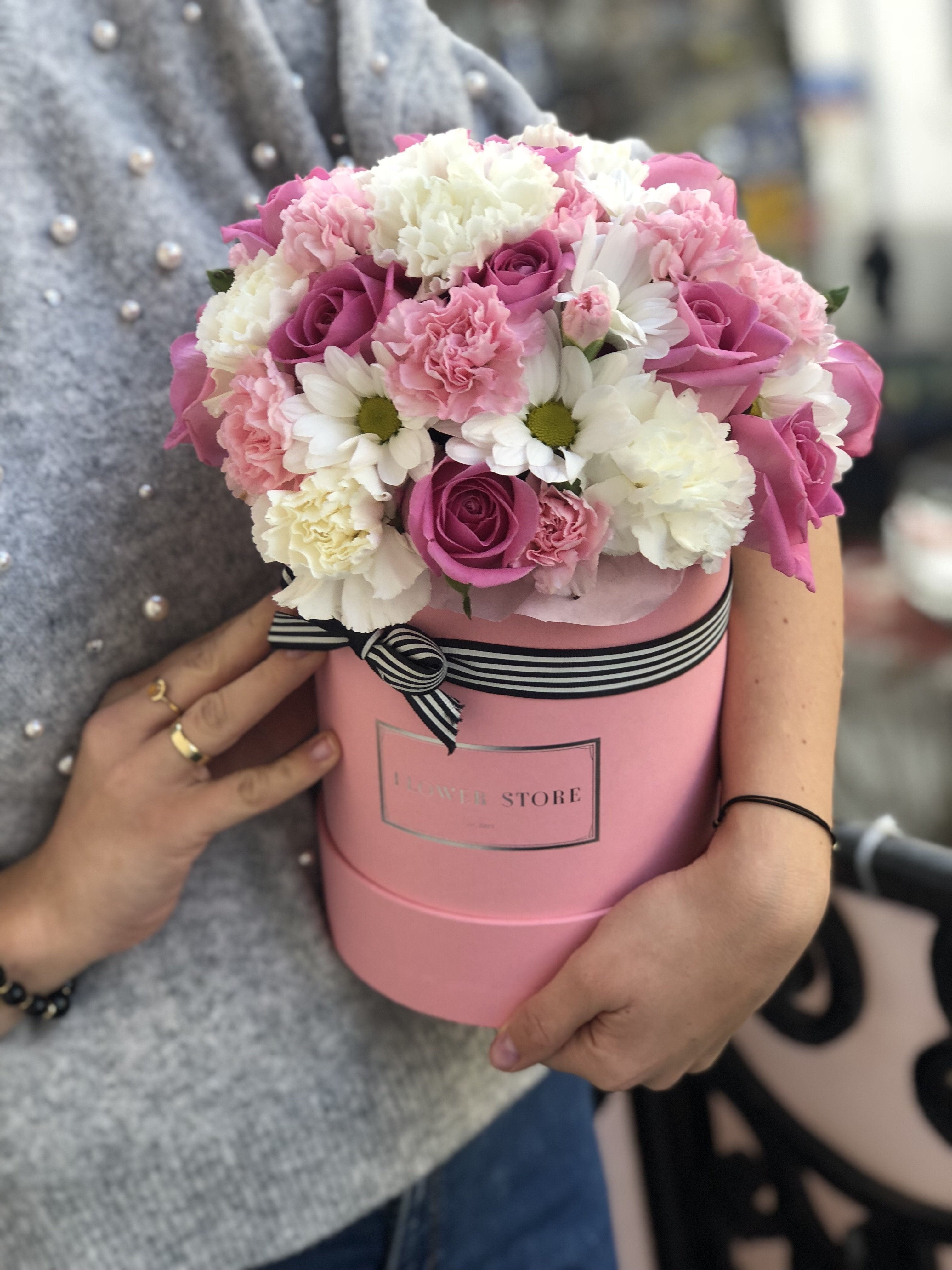 Medium pink box spring composition - vivid flowers