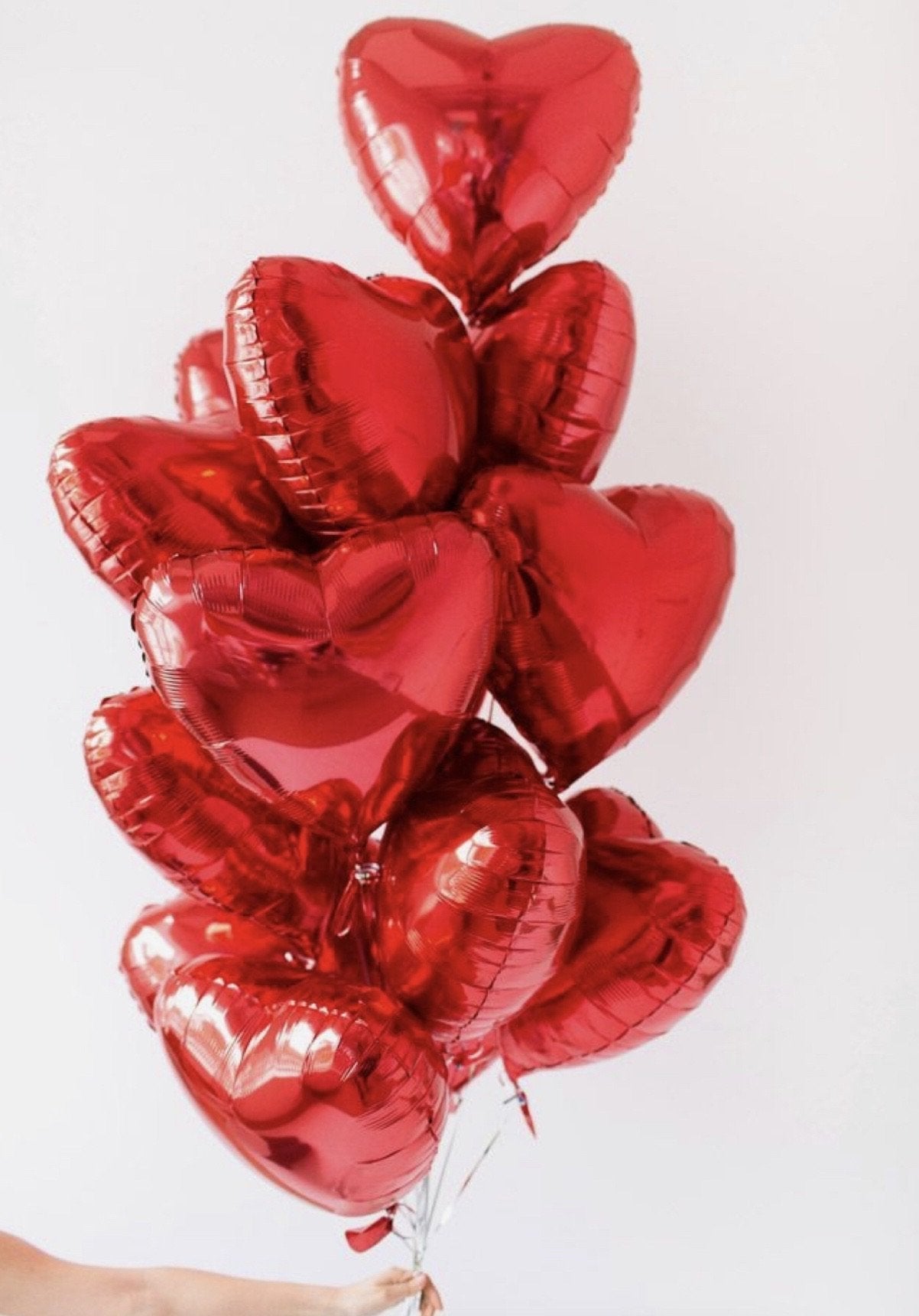 10 red balloons- hearts with helium