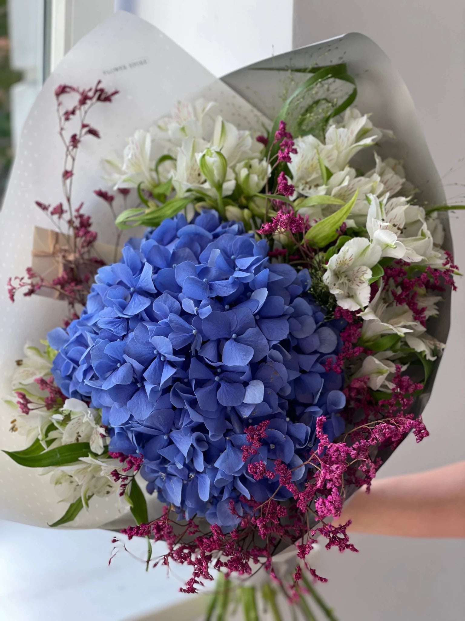 Urodzinowy bukiet - wiosenna kompozycja - kwiaty Flower Store Warszawa