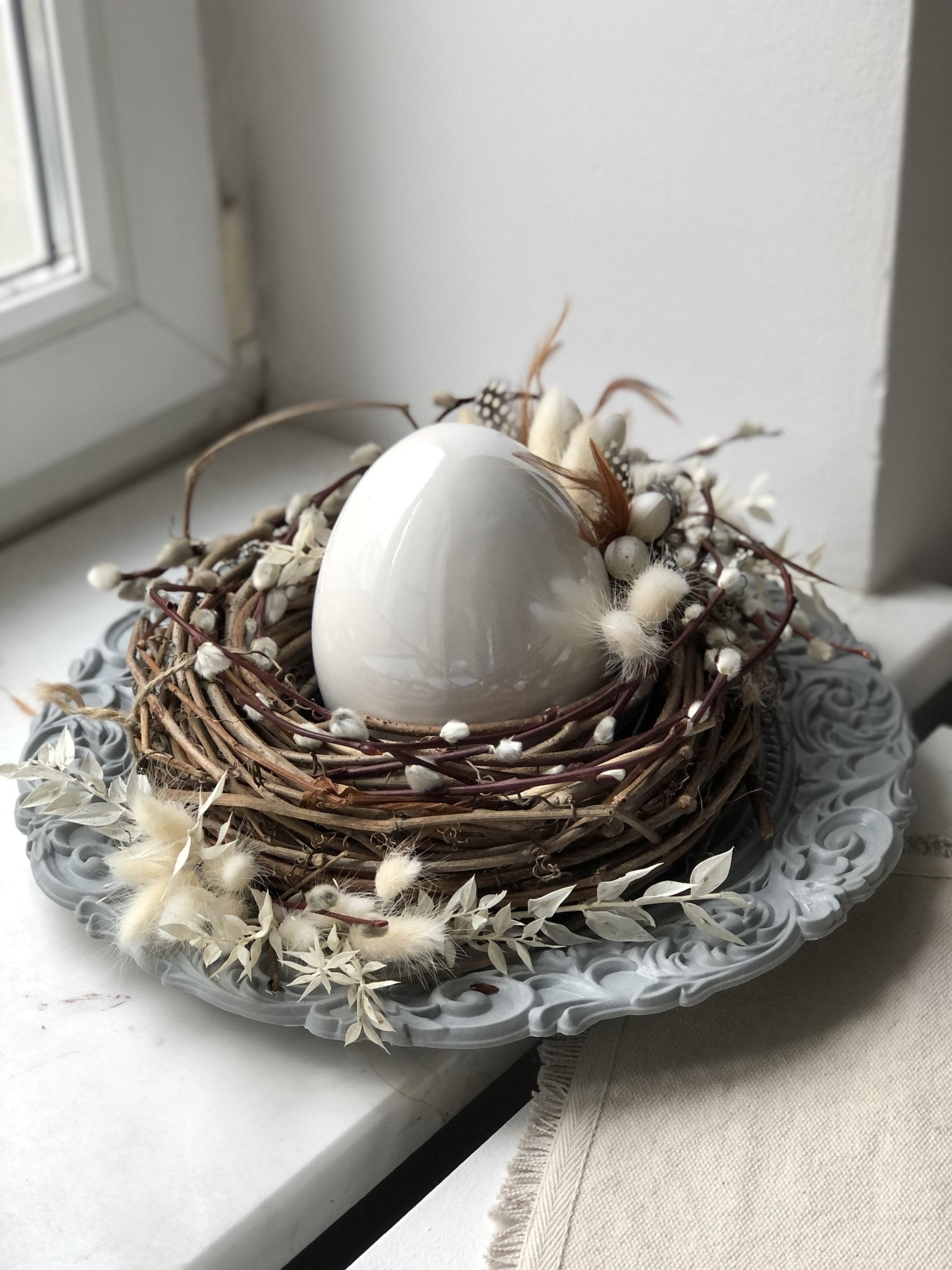 Wielkanocny talerz - dekoracja - kwiaty Flower Store Warszawa