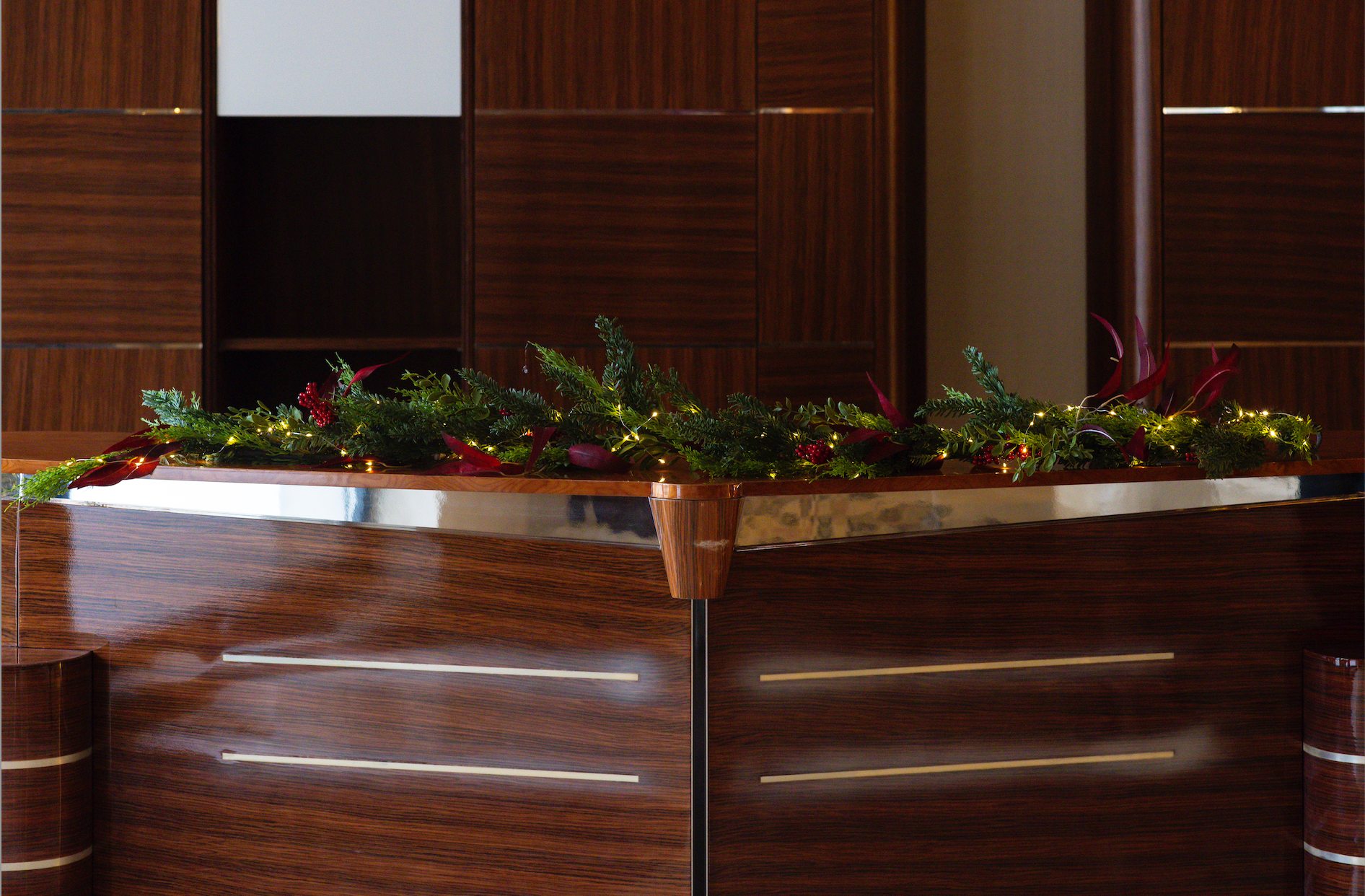 Girlanda czerwona lekkość – 160 cm