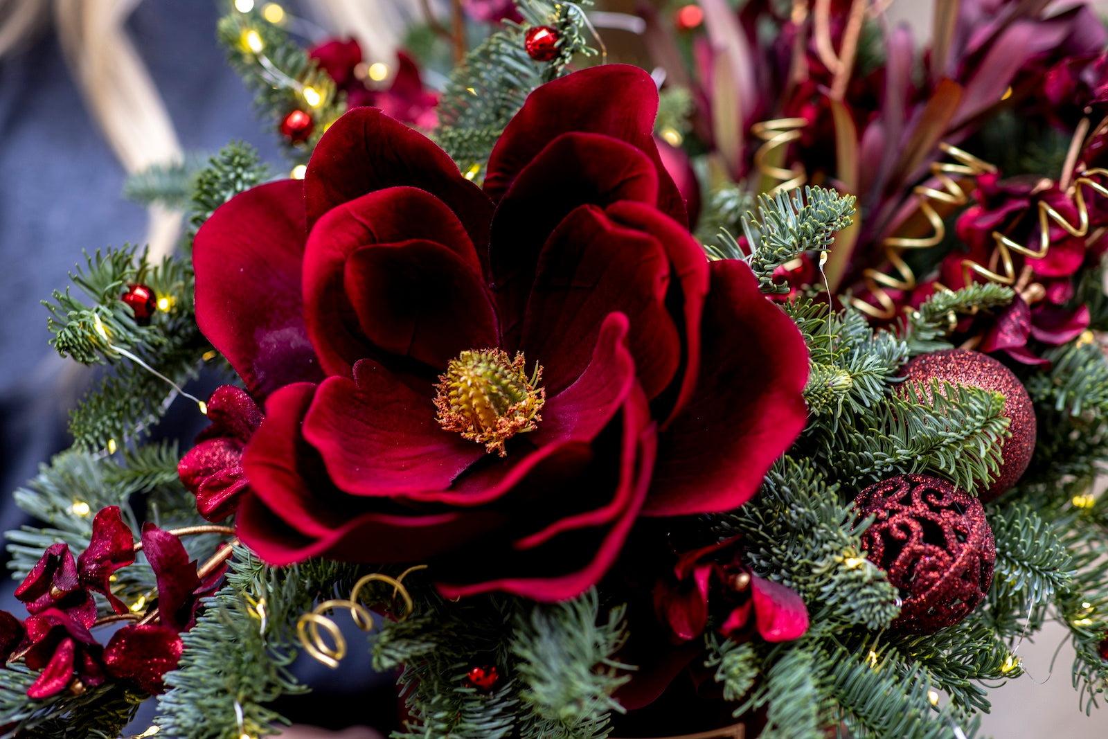 Burgundowe Ukojenie Wieczoru – Stroik świąteczny