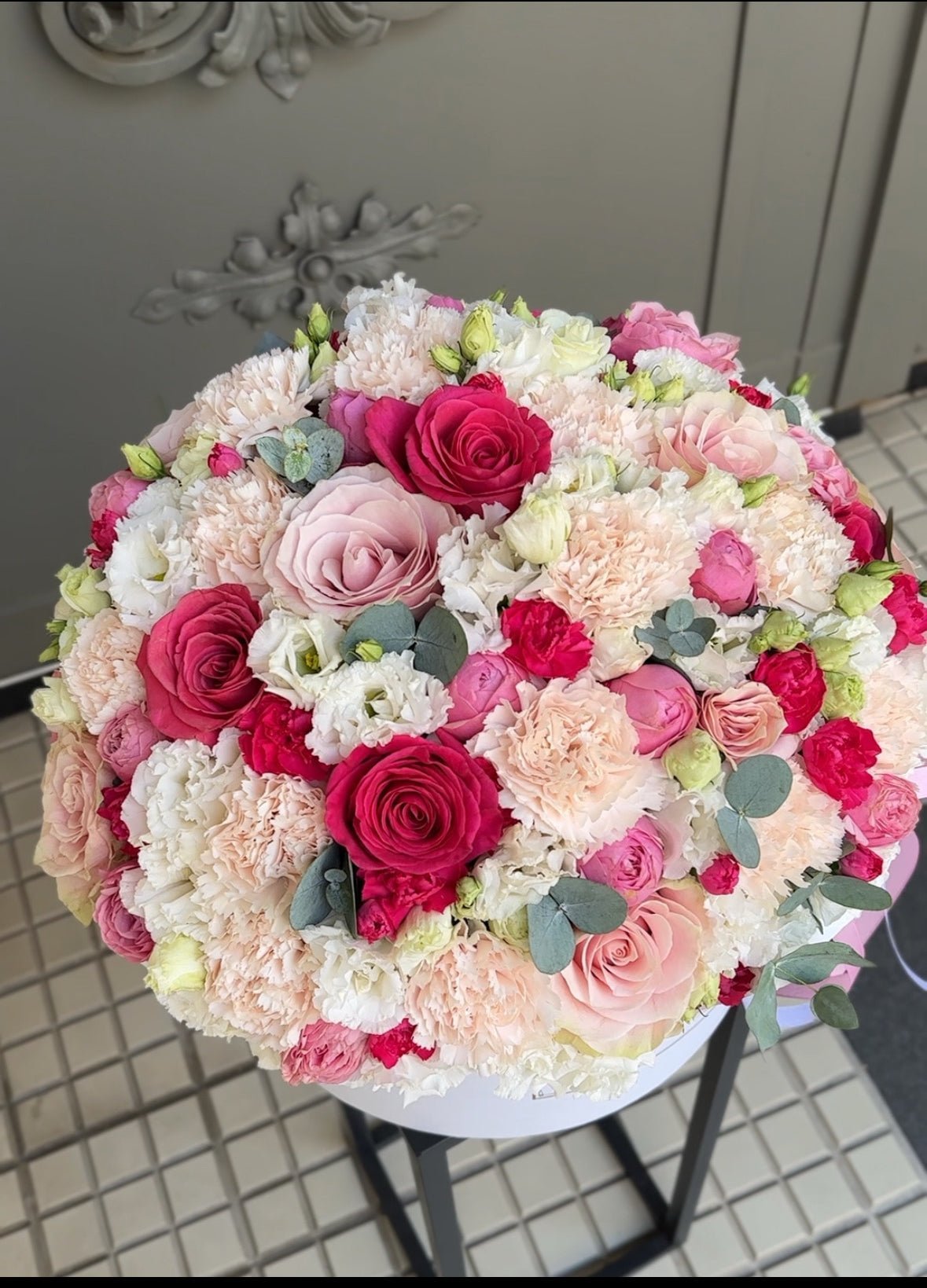 Flowerbox Królowa Dnia - kwiaty Flower Store Warszawa