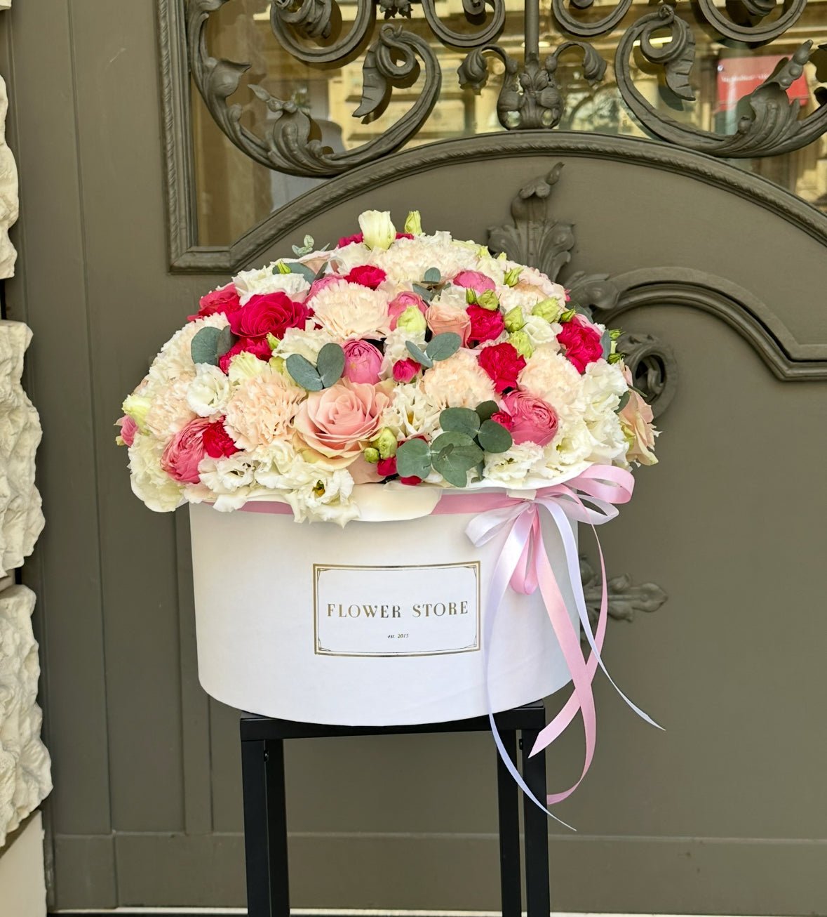 Flowerbox Królowa Dnia - kwiaty Flower Store Warszawa