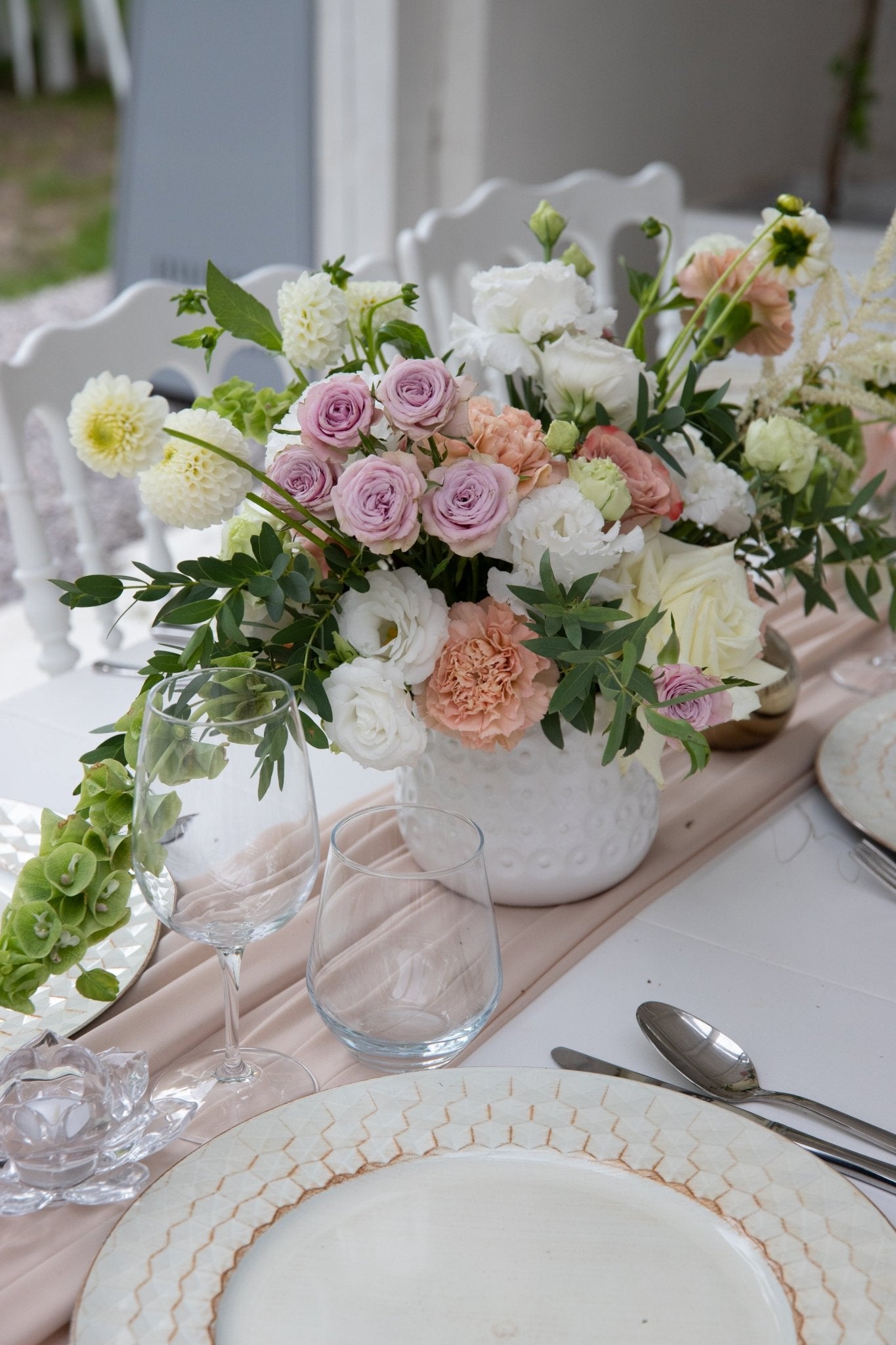 Flowerbox Porcelanowa Subtelność - kwiaty Flower Store Warszawa