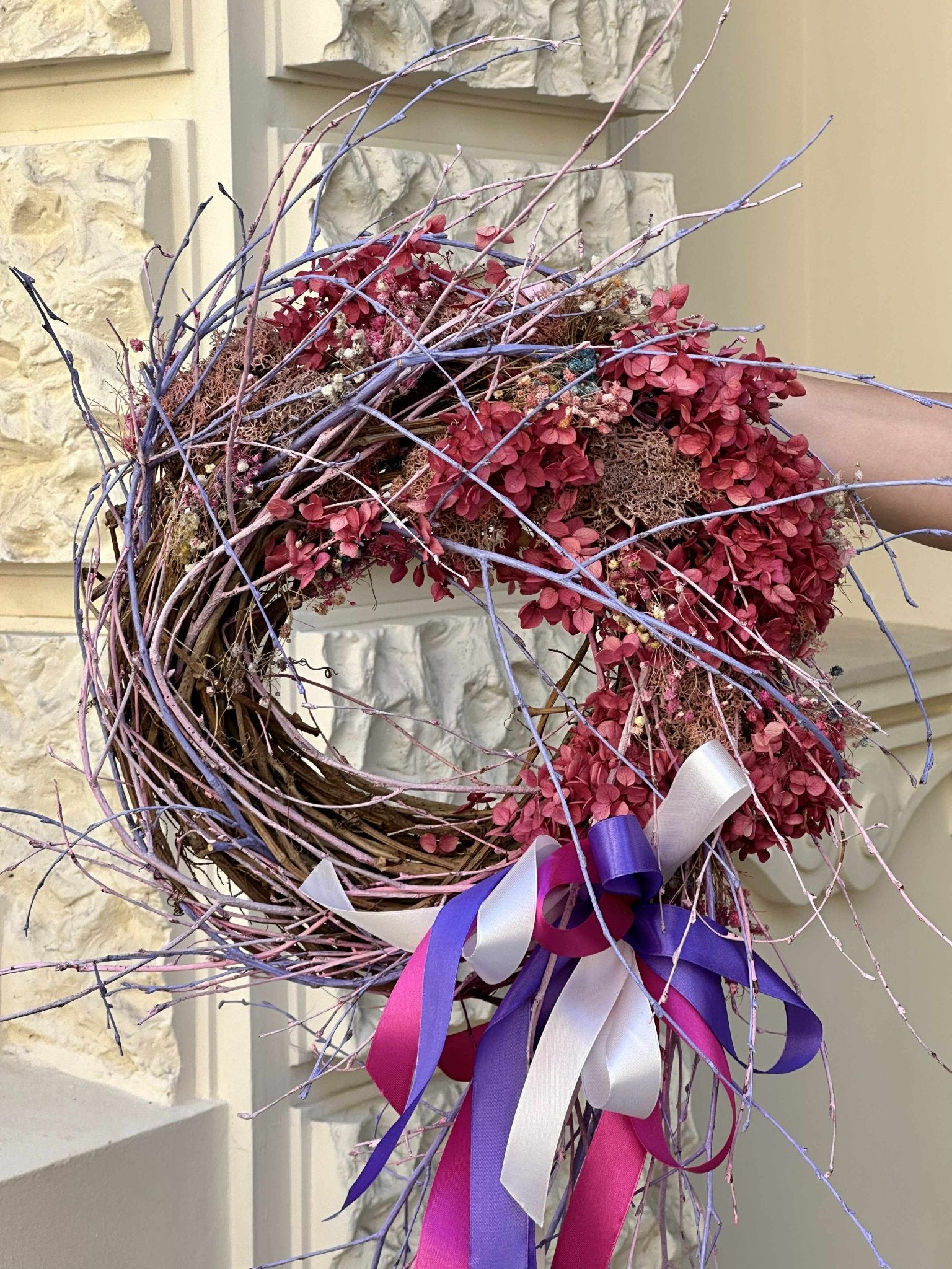 Wianek fioletowo - różowy na drzwi - kwiaty Flower Store Warszawa