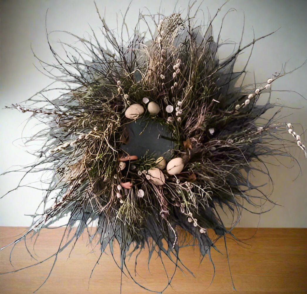 Wielkanocny Wianek na Drzwi z Gałązek i Jajeczek - kwiaty Flower Store Warszawa