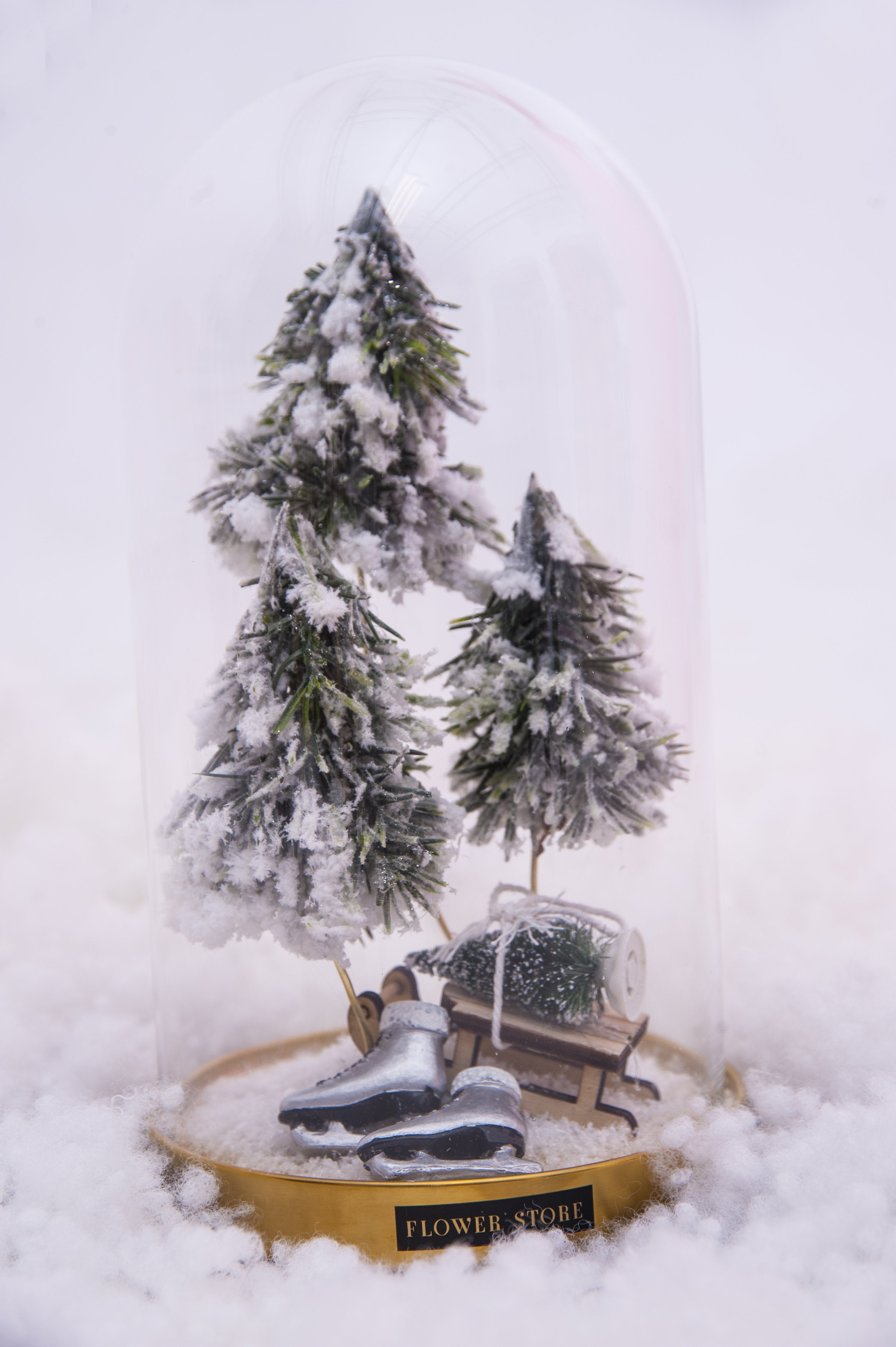 Christmas decoration in glass with 3 Christmas trees