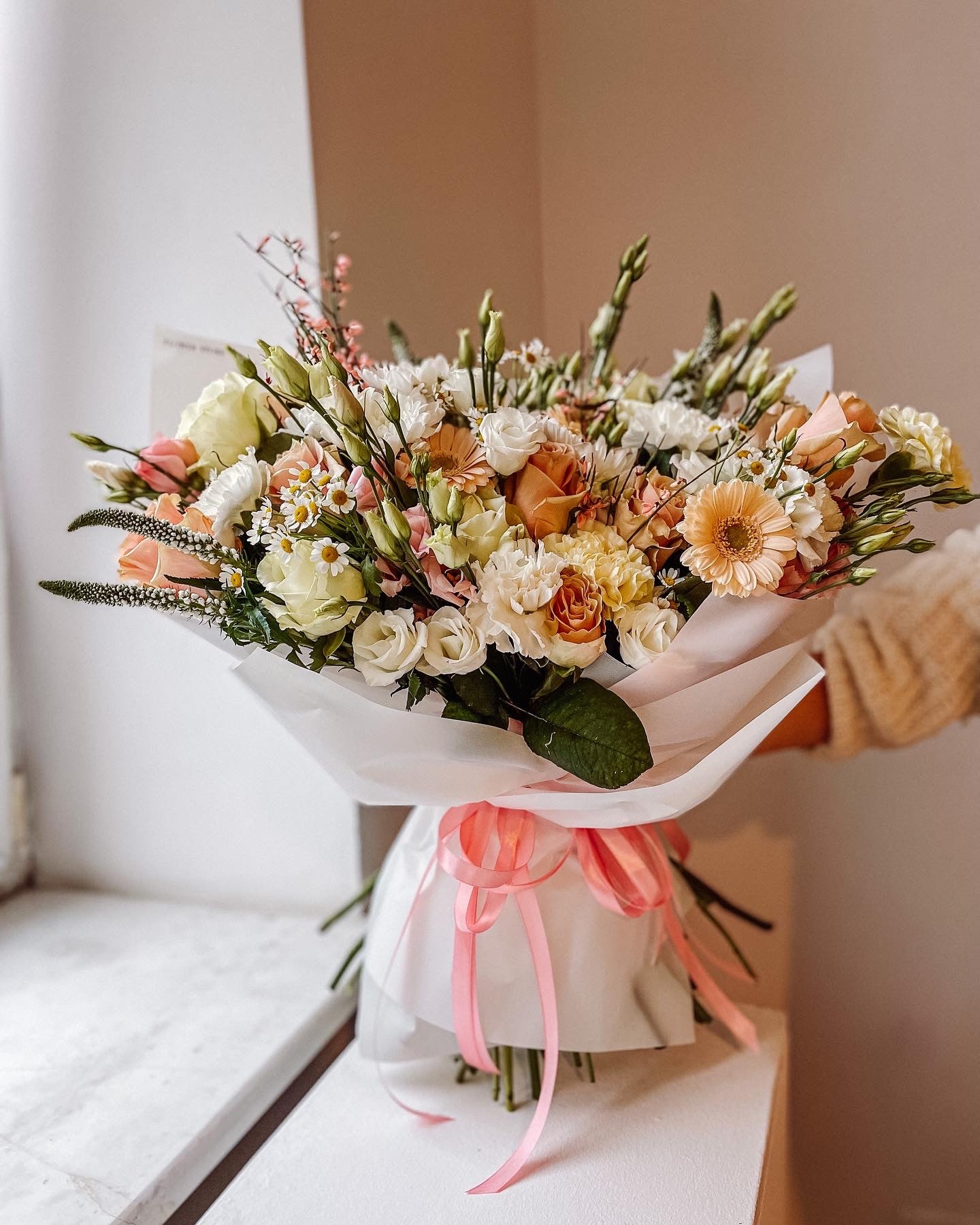 Bukiet kwiatów autorski Florysty - kwiaty Flower Store Warszawa