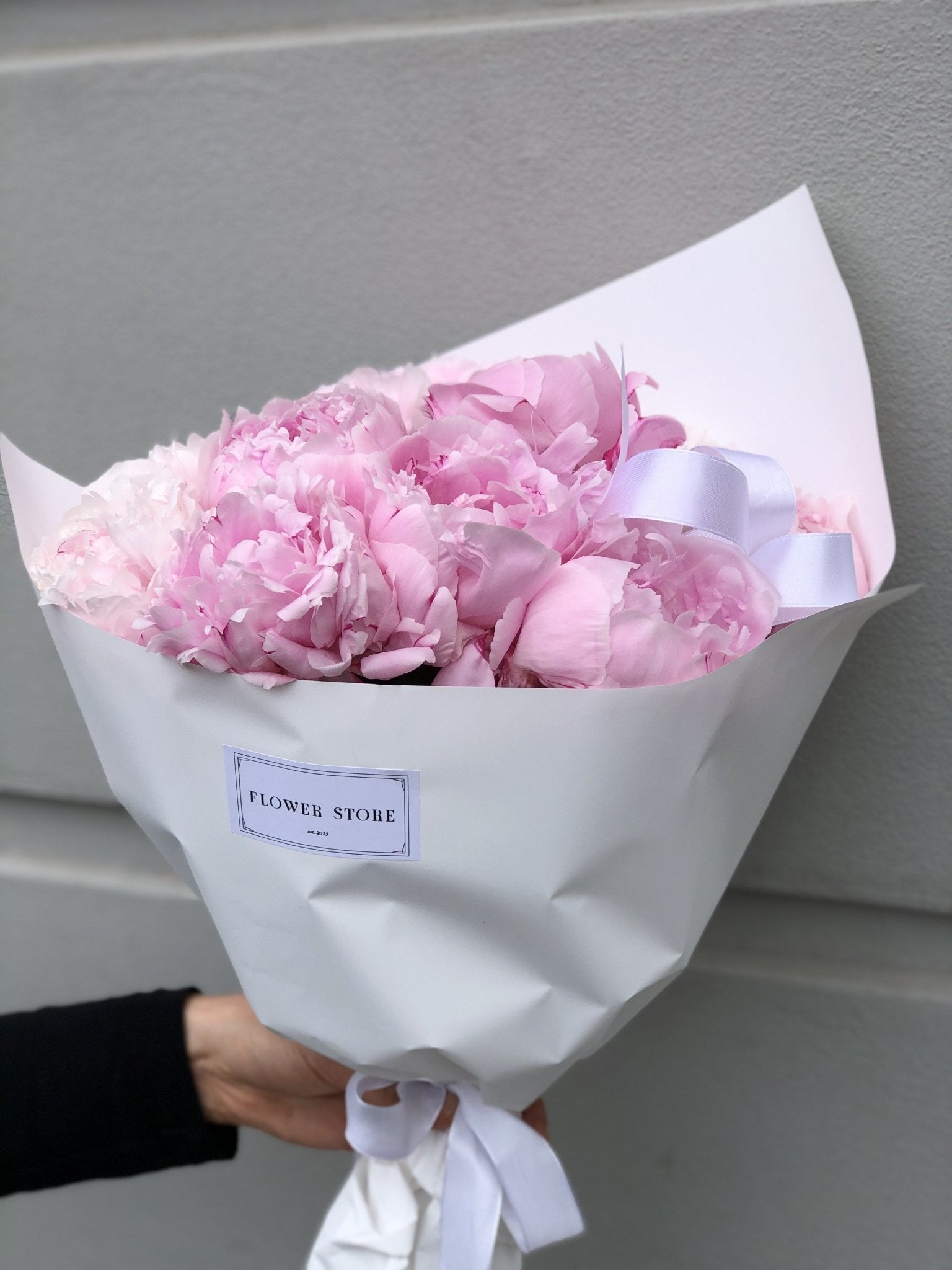 Bukiet piwonie różowe kwiaty żywe z dostawą - kwiaty Flower Store Warszawa