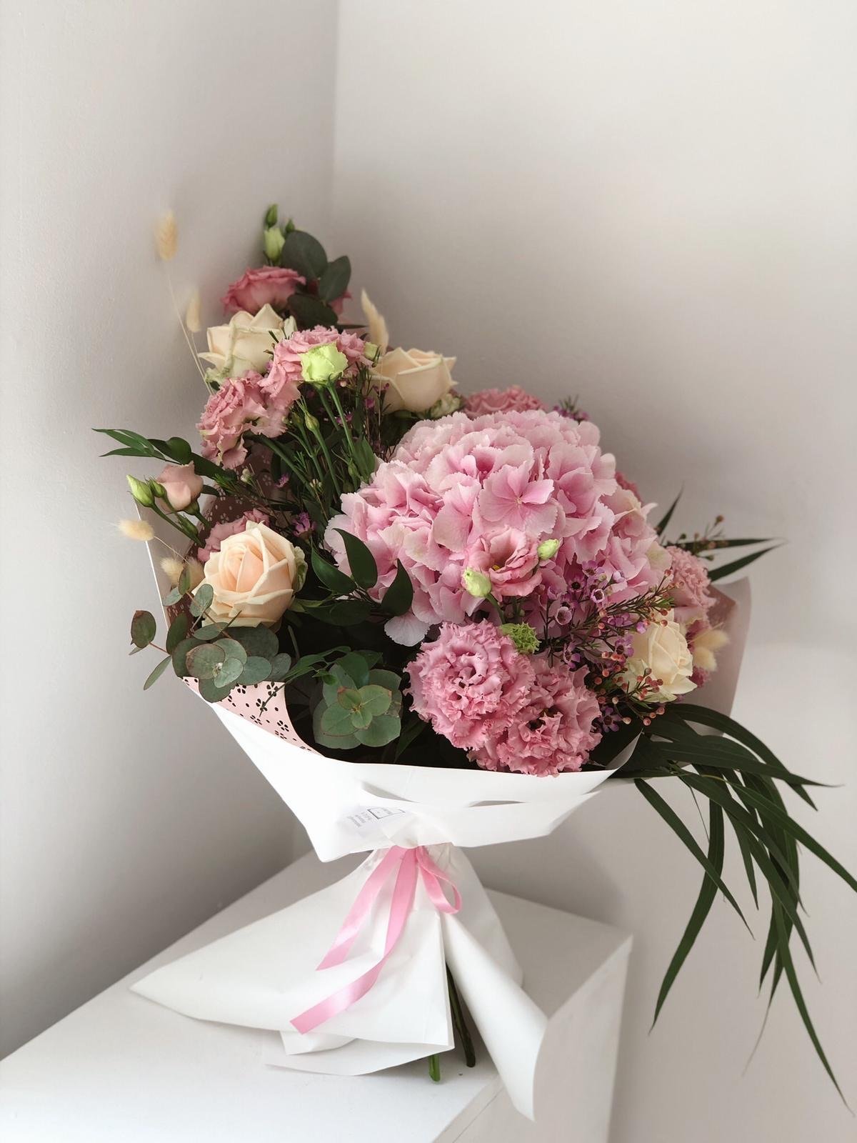 Bukiet - wiosenna kompozycja - kwiaty Flower Store Warszawa