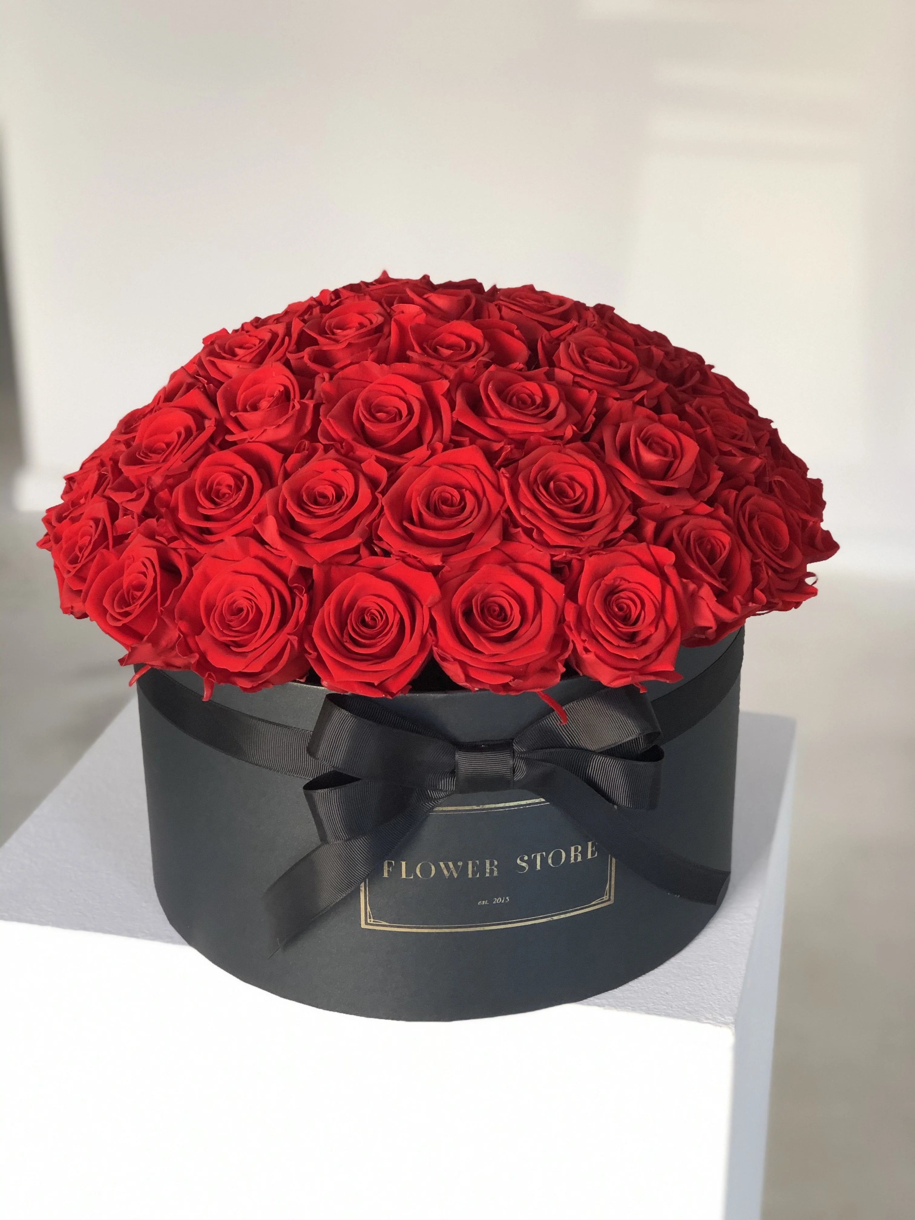 Wieczne róże czerwone - czarny flowerbox - wszystkie rozmiary