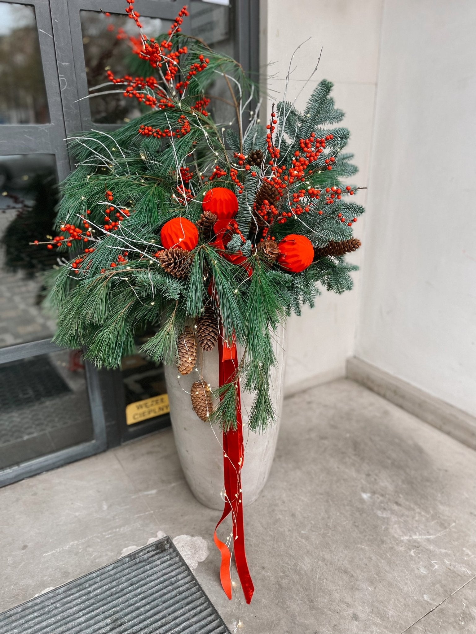 Dekoracja świąteczna w donicy 120cm - kwiaty Flower Store Warszawa