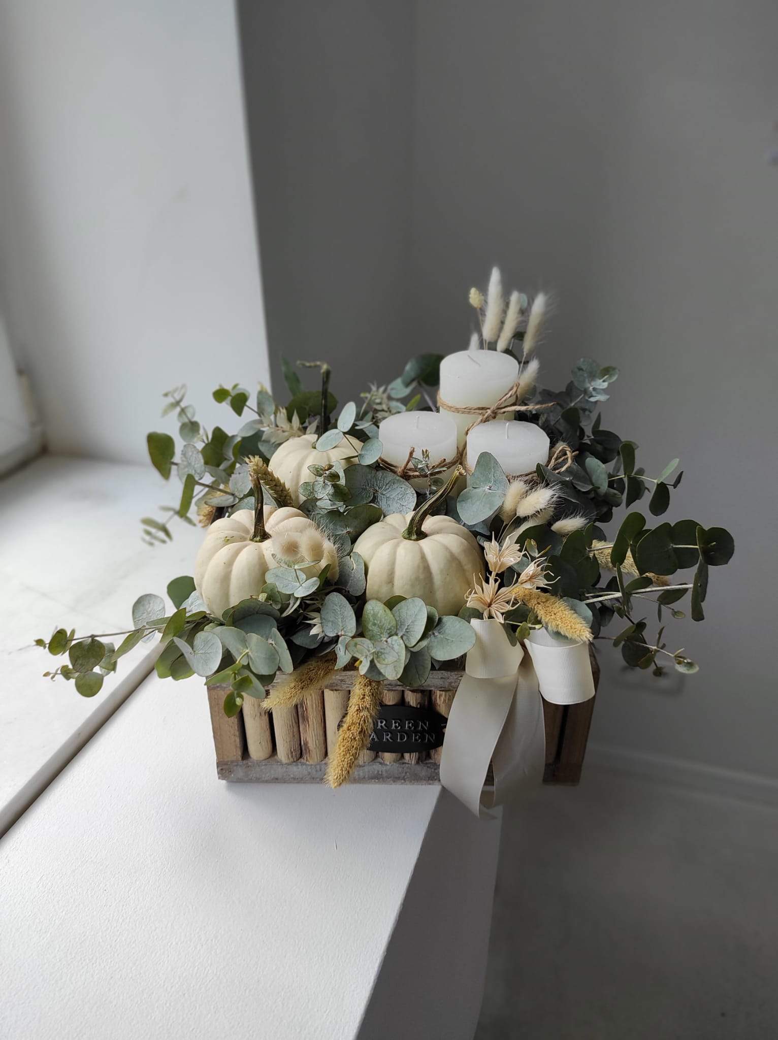 Green Garden kompozycja z dyniami i swiecami - kwiaty Flower Store Warszawa