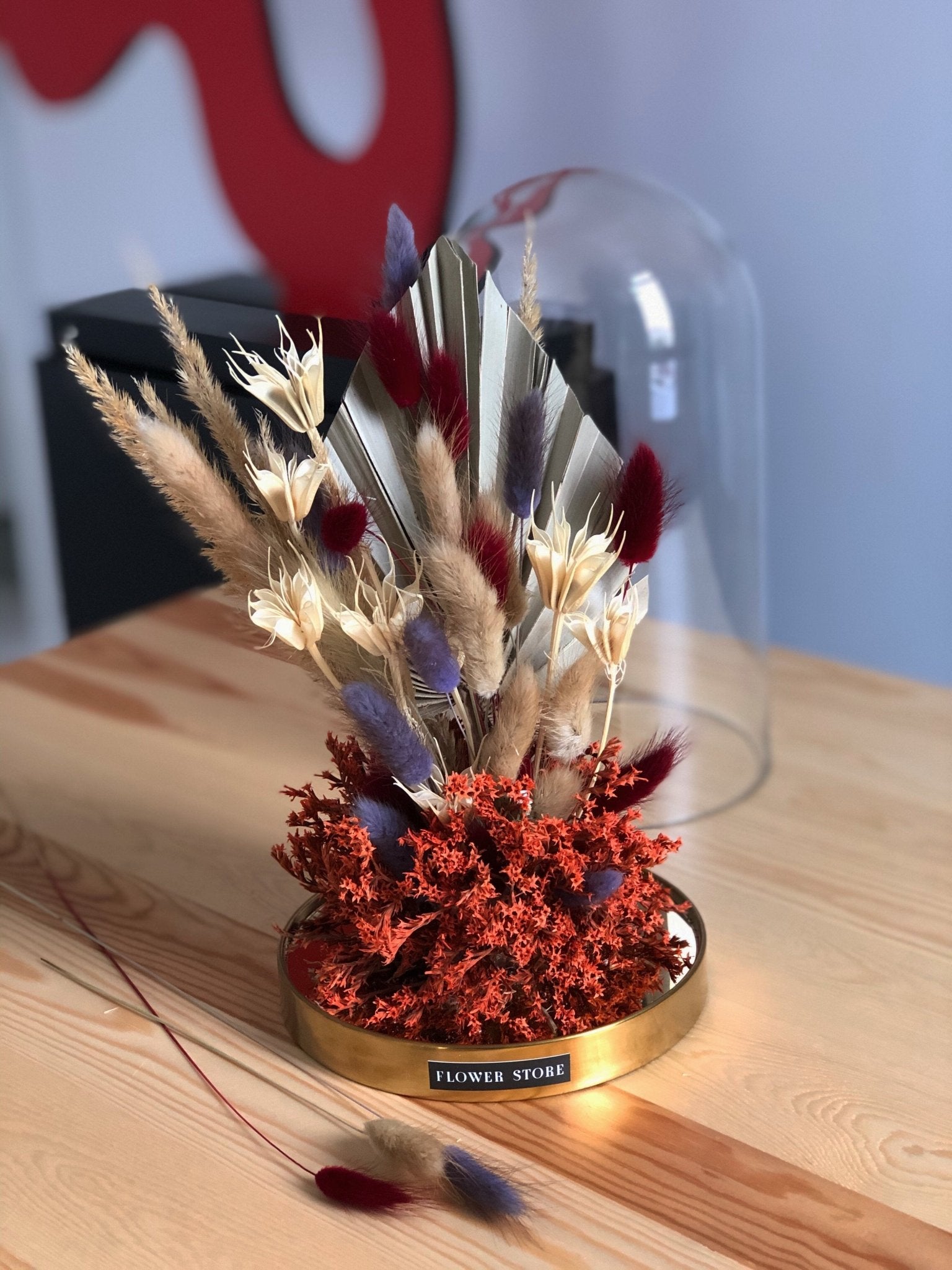 Suszona kompozycja w szkle z liściem palmy - kwiaty Flower Store Warszawa