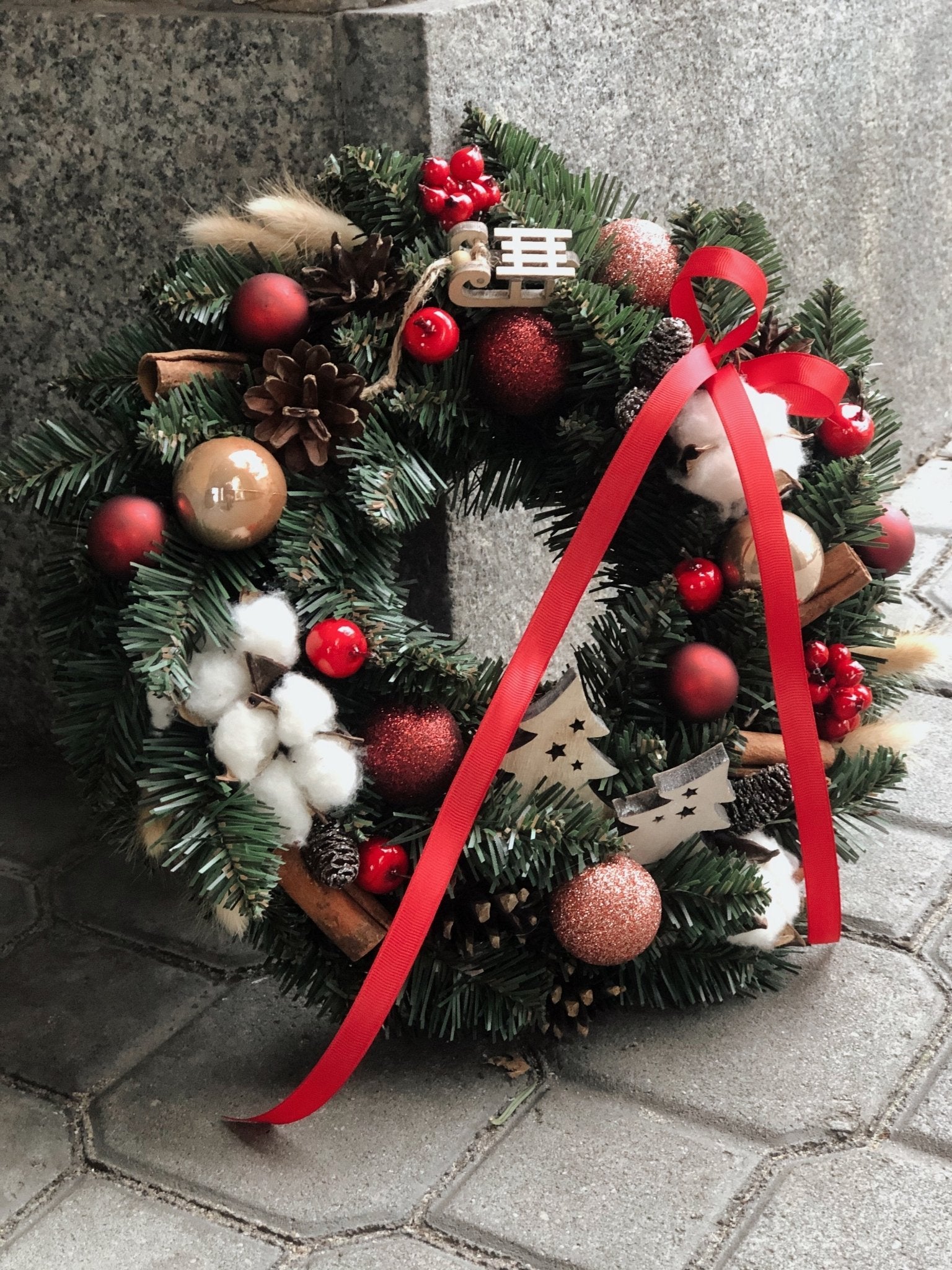 Wianek świąteczny Lovely Mały - kwiaty Flower Store Warszawa