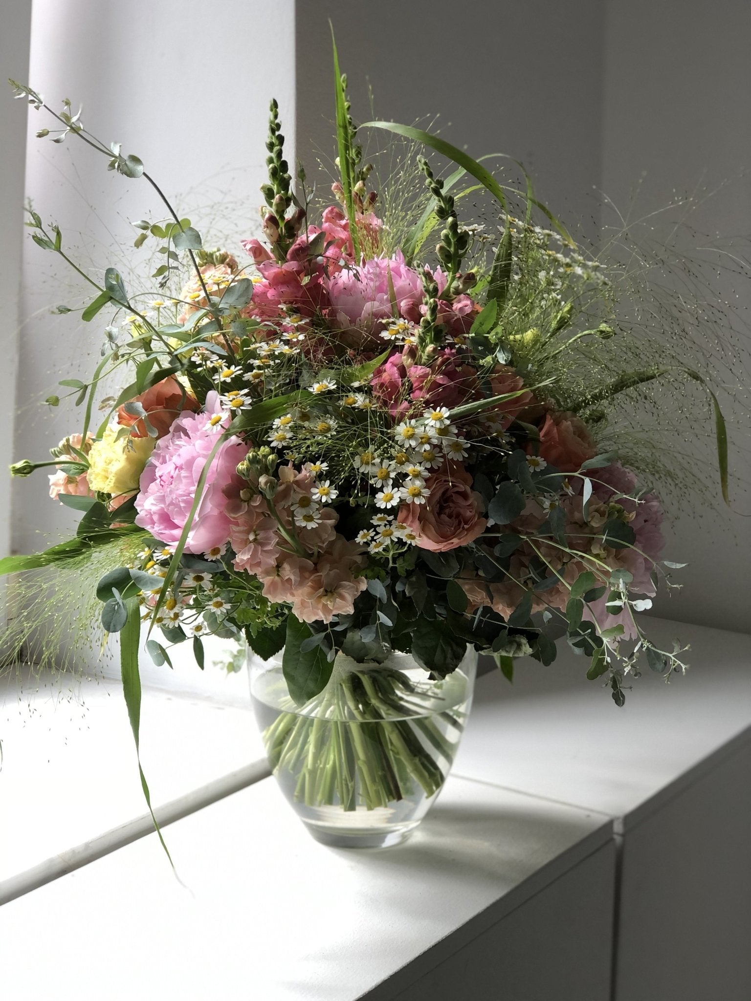 Zmysłowy Bukiet - wiosenna kompozycja - kwiaty Flower Store Warszawa